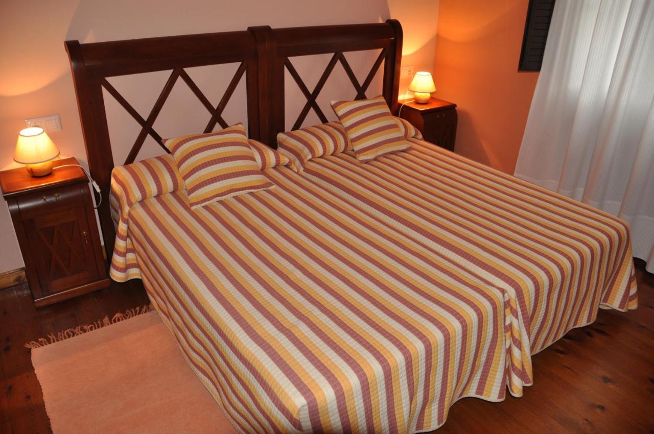 Hotel Apartamentos El Meirel Pola de Somiedo Luaran gambar